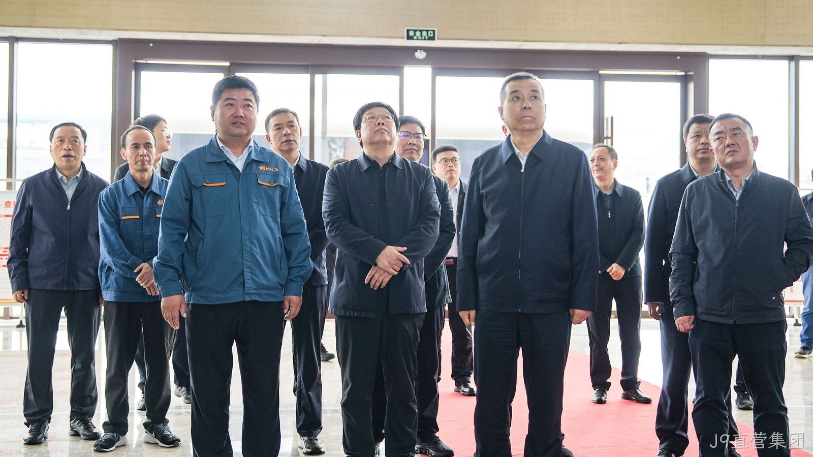 商洛市政协主席王宁岗一行莅临J9直营集团考察指导